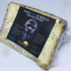 Queso Azul con ajo negro